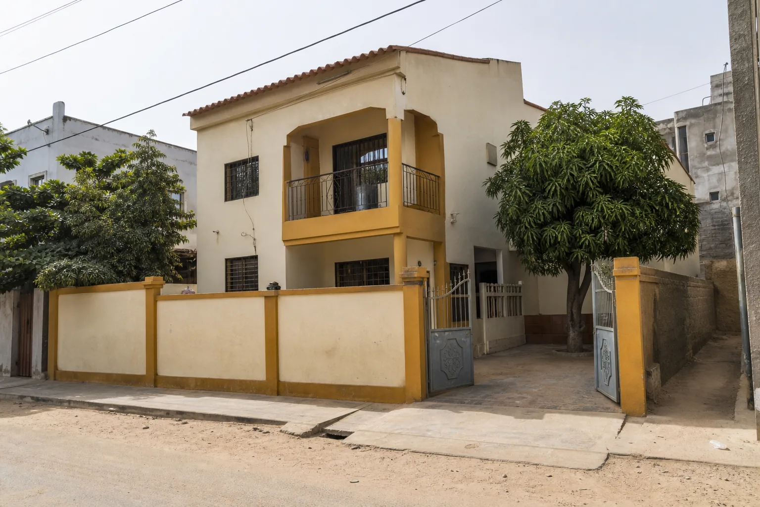 Maison familiale dans un quartier de Dakar